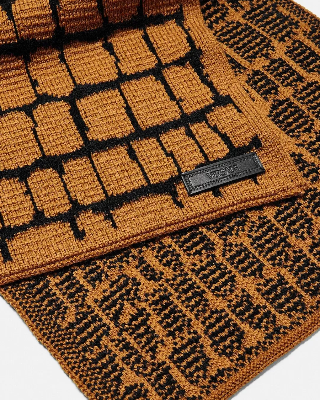 Croc-Effect Chenille Jacquard Scarf*Versace Best