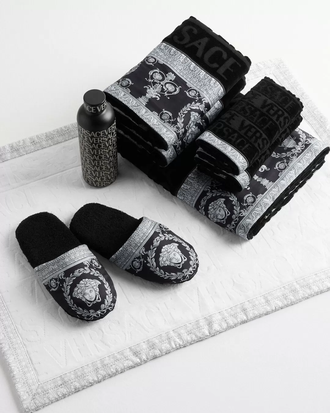 I Baroque Hand Towel*Versace Fashion