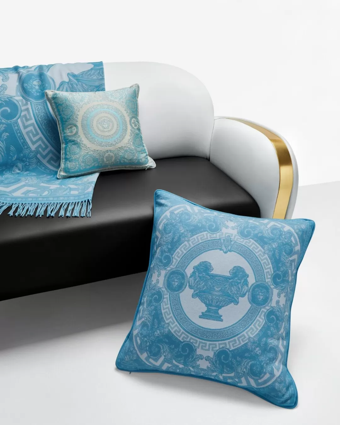 La Coupe Des Dieux Cushion 60 Cm*Versace Discount