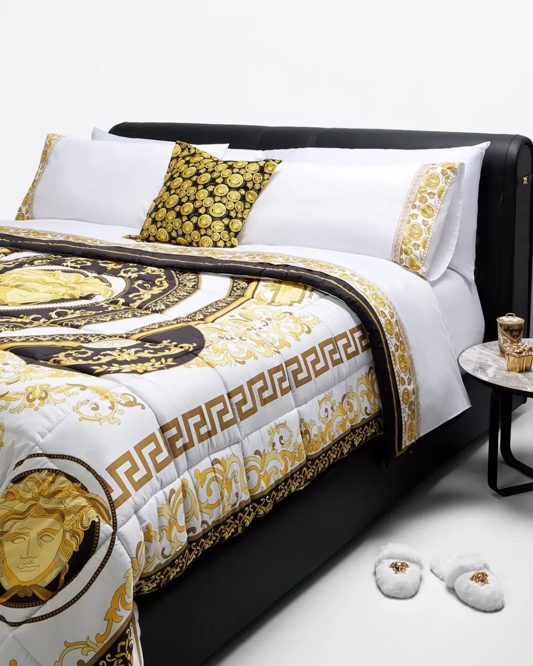 Medusa Amplified Full/Queen Bed Set*Versace Discount