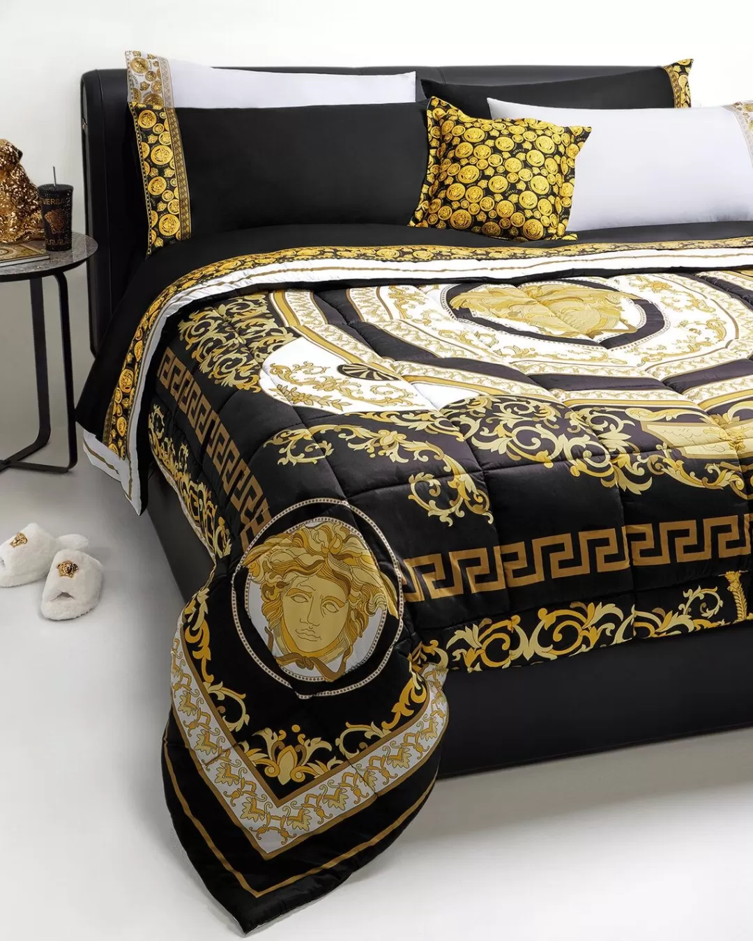 Medusa Amplified Full/Queen Pillowcase Set*Versace Discount