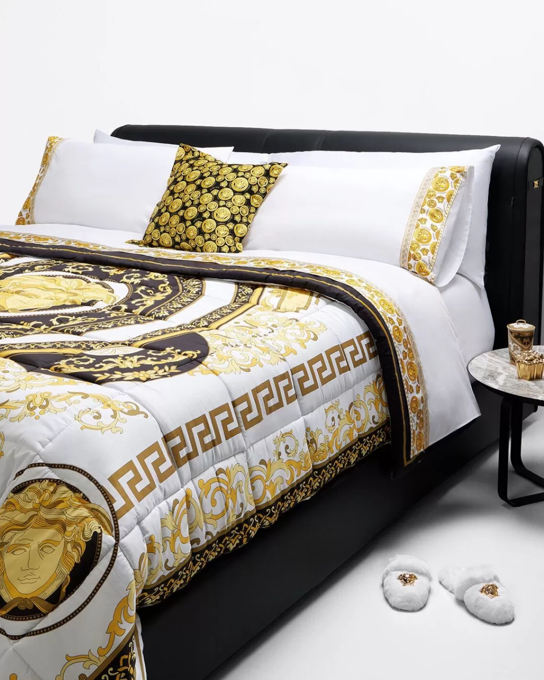 Medusa Amplified King/Calki Pillowcase Set*Versace Discount