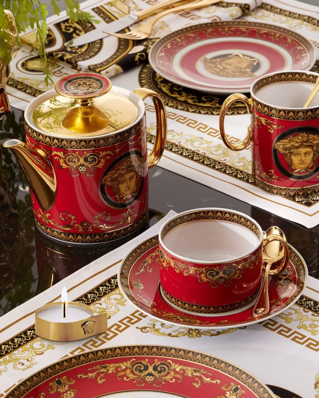 Medusa Red Tea Set*Versace Online